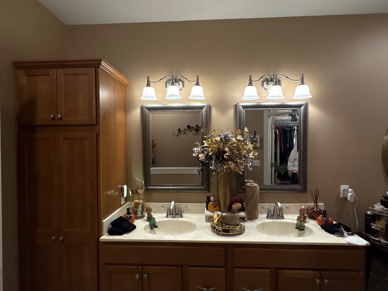 Bathroom repaint, after the work